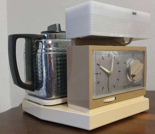 Teasmade "Swift" Automatic Tea Maker with Analogue Alarm Clock and Light
