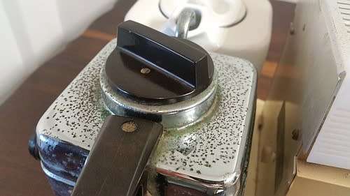 Teasmade "Swift" Automatic Tea Maker with Analogue Alarm Clock and Light