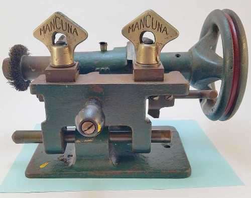 1920's Mancuna Key Cutter - Vintage Hand Operated Key Duplicator - Key Cutting Machine