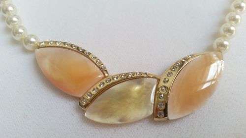 Beautiful Hand Made Simulated Pearl Necklace in Presentation Box -Fifth Avenue