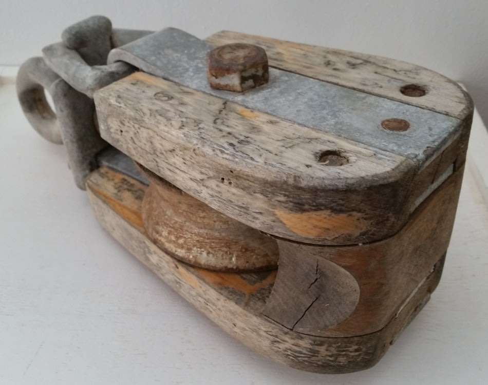 Wood Barn Pulley - Large Single Block Iron and Wood Block & Tackle Body