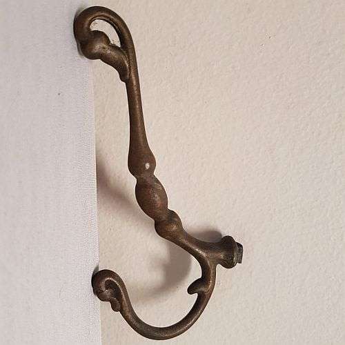 Lot of Fitzimmons Snake Bite Tin, Twisted Wire Wrench, Ford Offset Spanner, Shrader Tin, Block Plane