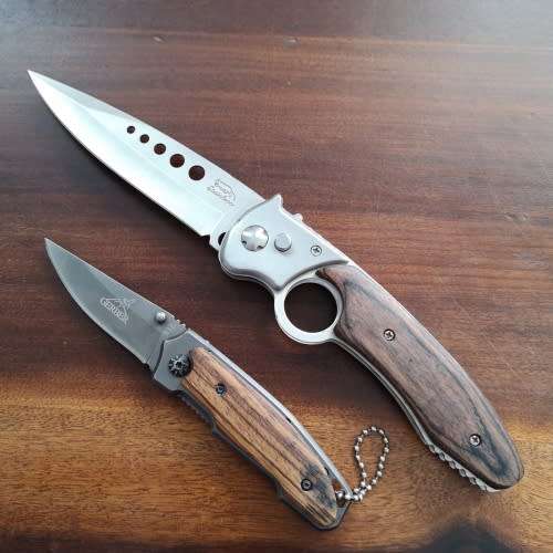 Folding Knife Set of 2 Knives - 1x Gerber Pocket Knife 1x Large "Combat" Style Folding Knife