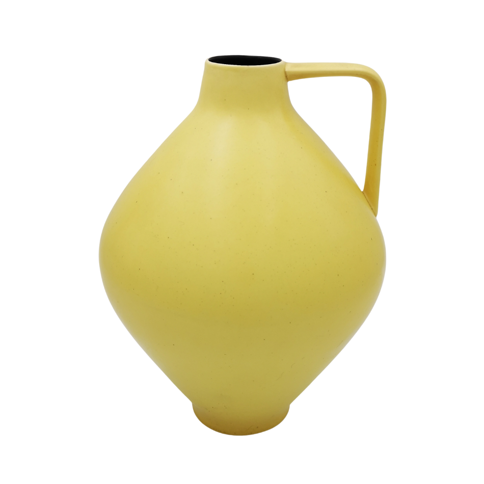 Stunning West German vase by the company Gräflich Ortenburg in a beautiful pastel yellow glaze