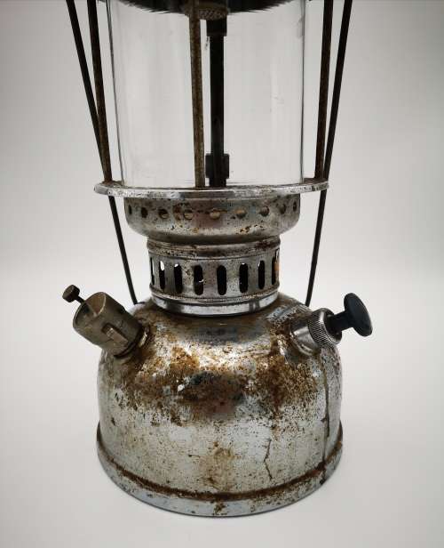 Stenley 350 CP Kerosene Lantern with globe
