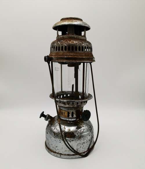 Stenley 350 CP Kerosene Lantern with globe