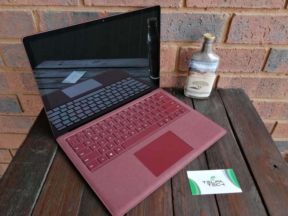 Microsoft Surface Book (Model 1769) - **Core i7, 8GB RAM, SSD, PixelSense 1504p display, Burgundy**