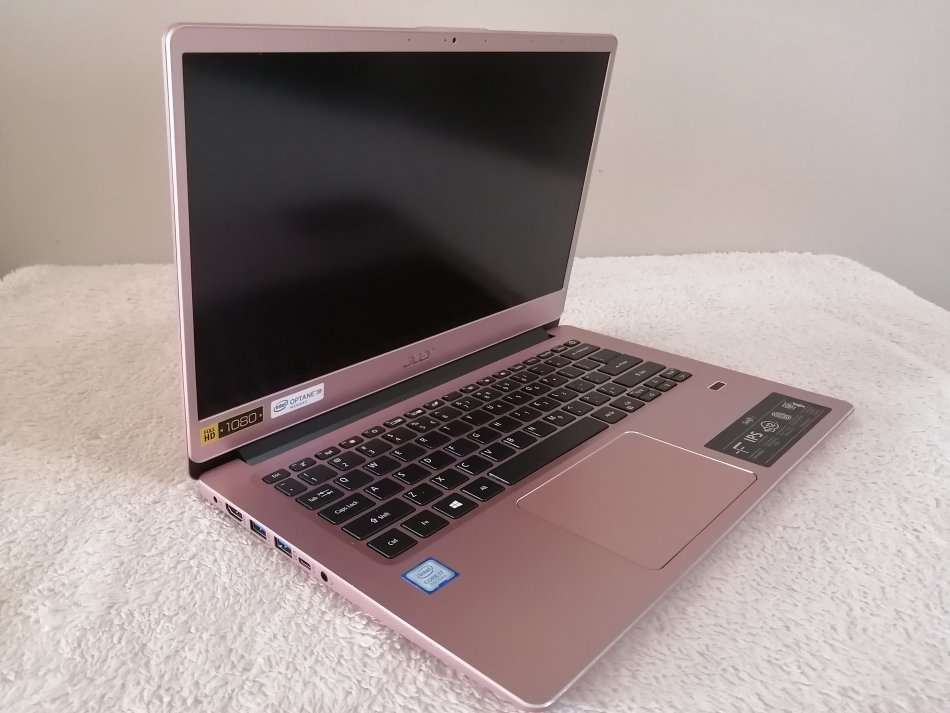 Acer Swift 3 Powerhouse - **8th gen Core i7, 12GB RAM, NVMe + HDD dual drives, full pink aluminium**