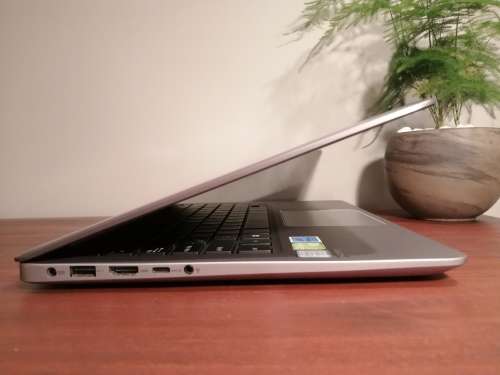 ASUS ZenBook UX310UF Ultimate UltraBook - *8th Gen Core i7, 16GB RAM, NVMe SSD + HDD, NVidia GPU*