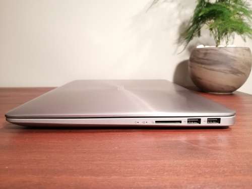 ASUS ZenBook UX310UF Ultimate UltraBook - *8th Gen Core i7, 16GB RAM, NVMe SSD + HDD, NVidia GPU*