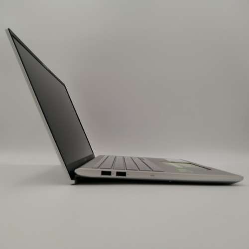 ASUS VivoBook S15 - S532FA - 10th Gen Core i7, 18GB RAM, 512GB NVMe, FHD IPS, NVidia GPU, ScreenPad