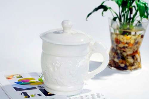 Porcelain Cup w/Lid