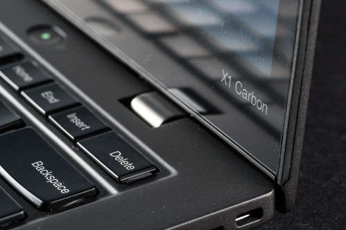 LENOVO X1 CARBON - INTEL(R) CORE(TM) i7-5600U - 8 GiG RAM - 256 SOLID STATE DRIVE - 2560x1440 RESOLU