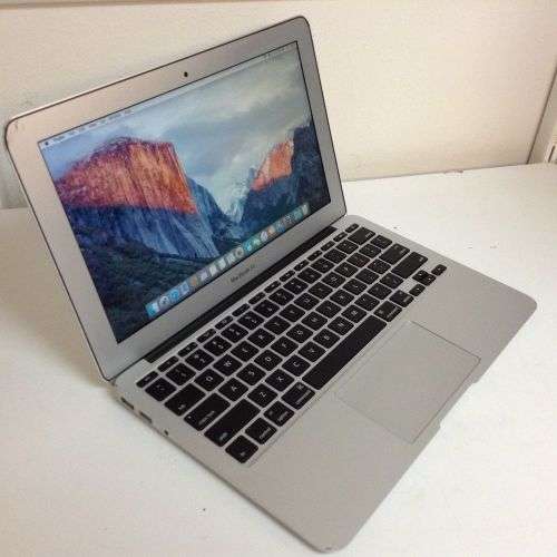 MacBook Air A1465 - Intel(R) Core(TM) i5-4260U - 256 SSD - 4GB RAM - Very Clean