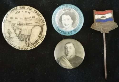 Crazy R1 Start Auction!  Unique opportunity of 4 Lapel Pins / Badges