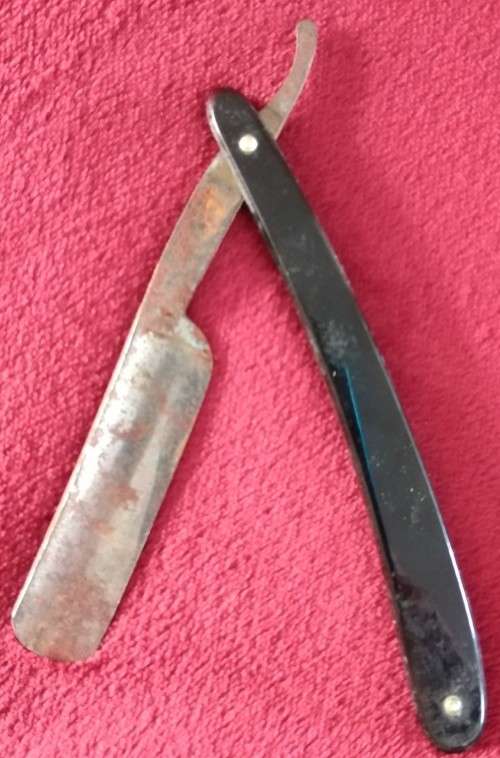 Crazy R1 Start Auction!   1922 KROPP Straight Edge Razor With Black Handle