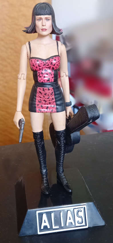 Jennifer Garner ALIAS Sydney Bristow Figure!