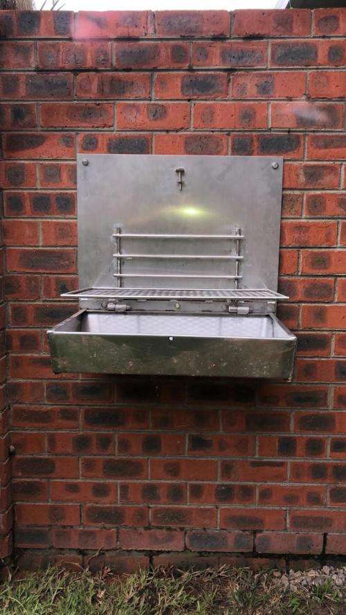 Wall Braai
