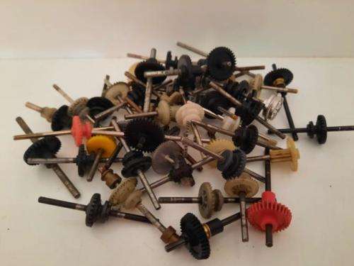 SLOT CAR AXLES AND GEARS