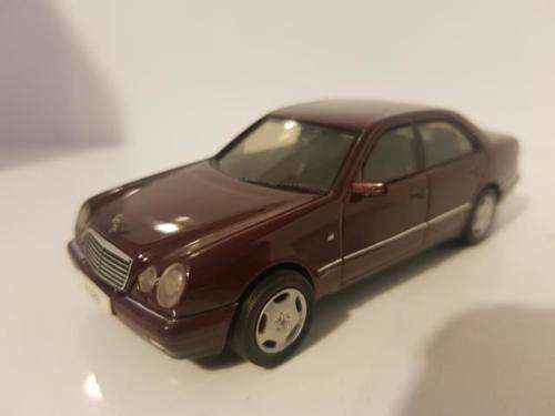 MERCEDES BENZ E CLASS