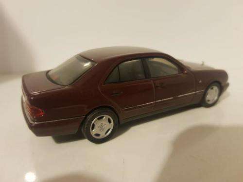 MERCEDES BENZ E CLASS