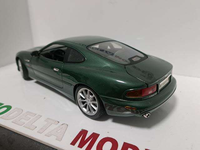 1:18 ASTON MARTIN DB7 VANTAGE