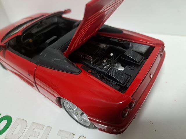 1:18 FERRARI F355 SPIDER