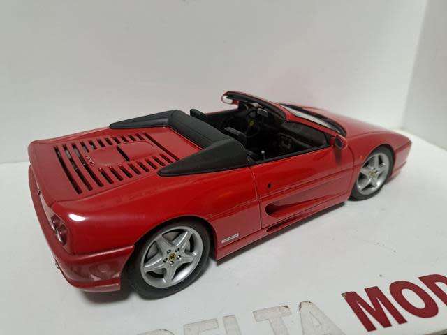1:18 FERRARI F355 SPIDER