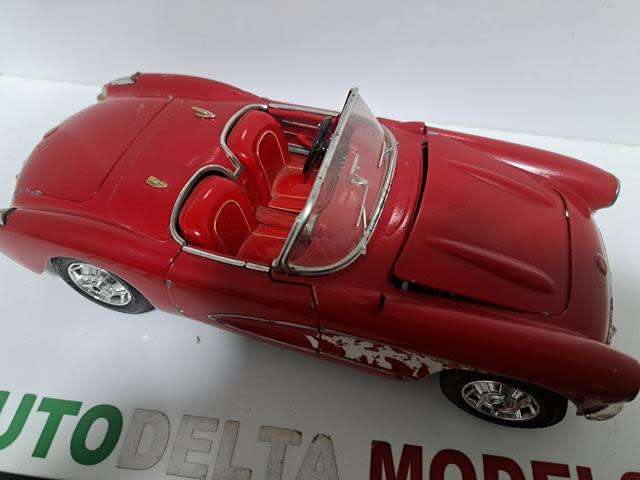 1:18 CHEVROLET CORVETTE 1957