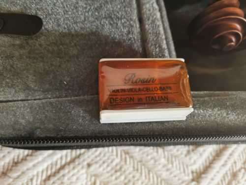 Sonata student violin outfit JYVLE-900  Sizes 4/4 (Price neg)