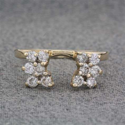 1.2TCW Diamond ring set in 18ct Gold