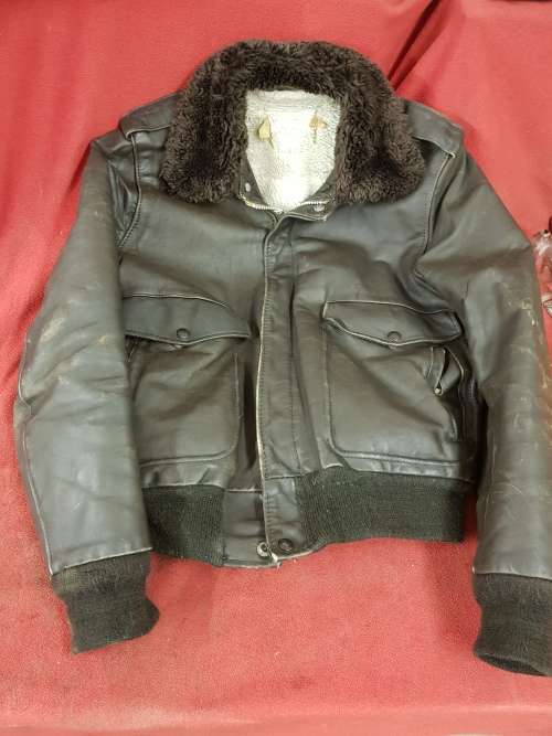 VINTAGE LEATHER PILOT JACKET - USED