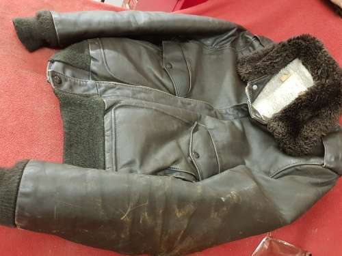 VINTAGE LEATHER PILOT JACKET - USED