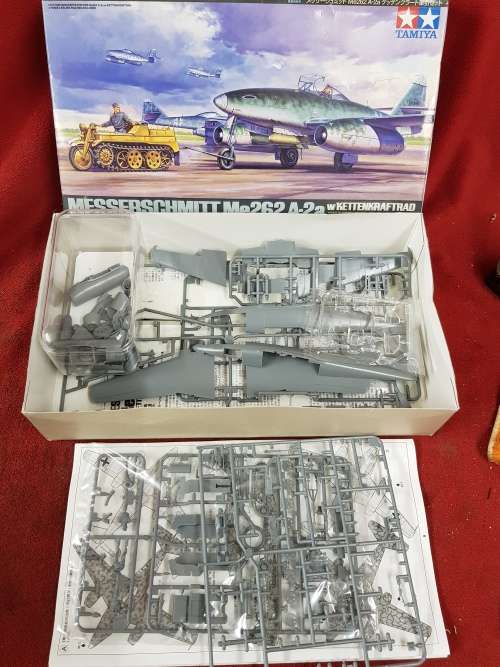 TAMIYA 1/48 MESSERSCHMITT ME 262 MODEL KIT