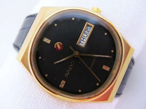 Vintage Rado Voyager Gold Plated Midsize Automatic Watch
