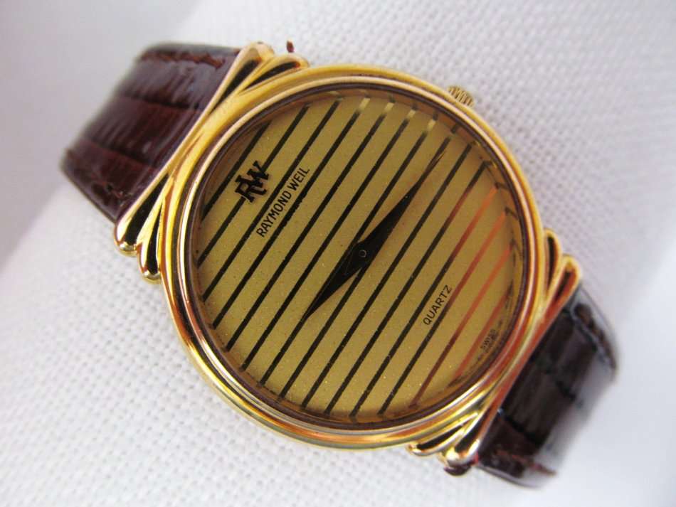 Vintage Raymond Weil Geneve Quartz Midsize Gold Plated Watch