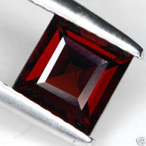STUNNING!! NATURAL GARNET - SQUARE -  4.31cts -  VS1