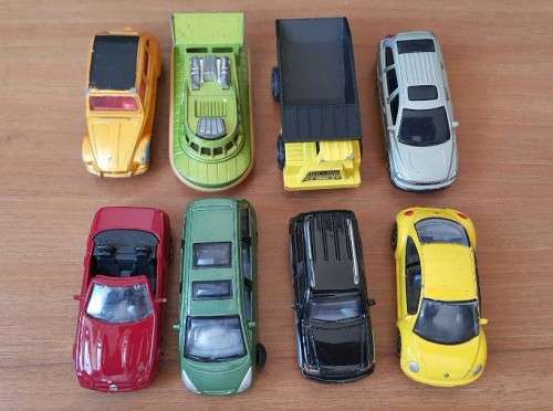 8 mini cars
