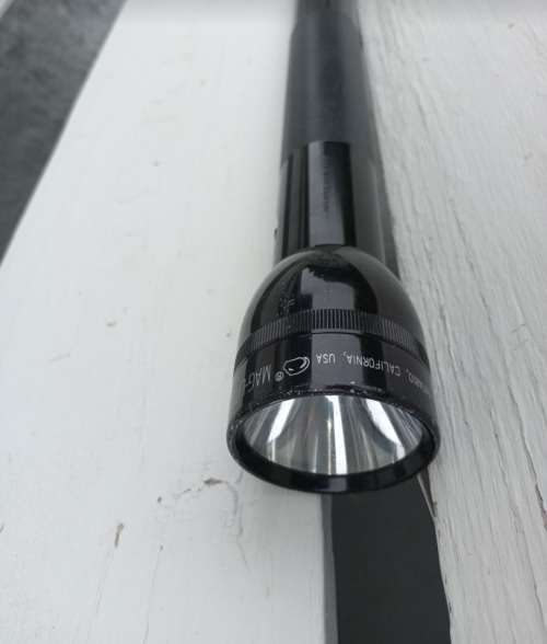 MAG-LITE INSTRUMENT BATTERY OPERATED BIG CAMPING TORCH FLASH LIGHT, USA