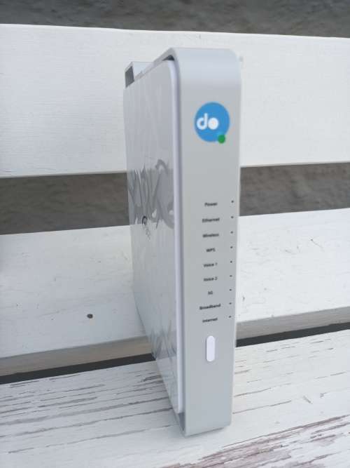 Pace 921VNX Wireless ADSL VDSL VoIP Gateway Router Modem with 3G USB Wifi