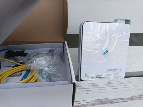 Pace 921VNX Wireless ADSL VDSL VoIP Gateway Router Modem with 3G USB Wifi