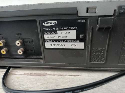 SAMSUNG SV 2261 VHS/VCR VIDEO PLAYER RECORDER