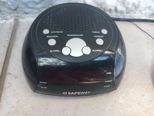 Safeway Alarm Clock FM/AM Radio SCR-101 BTS