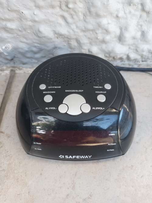 Safeway Alarm Clock FM/AM Radio SCR-101 BTS