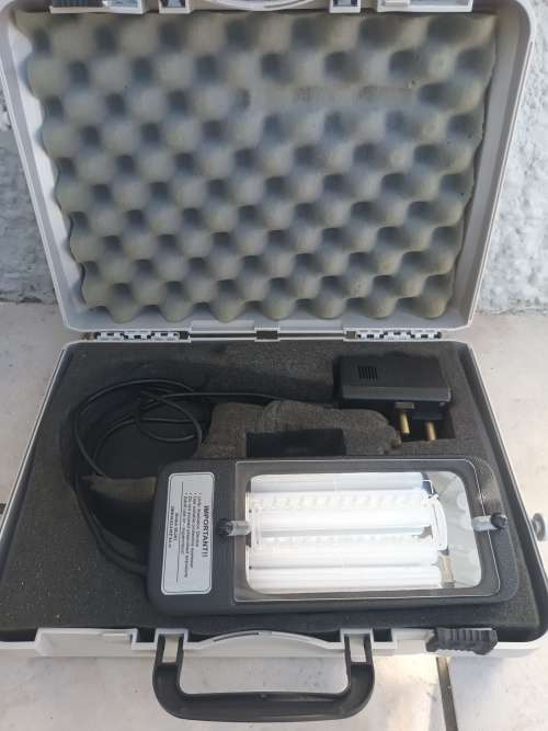 DL201 Hanheld Phototherapy Unit (Dermalamp SA)