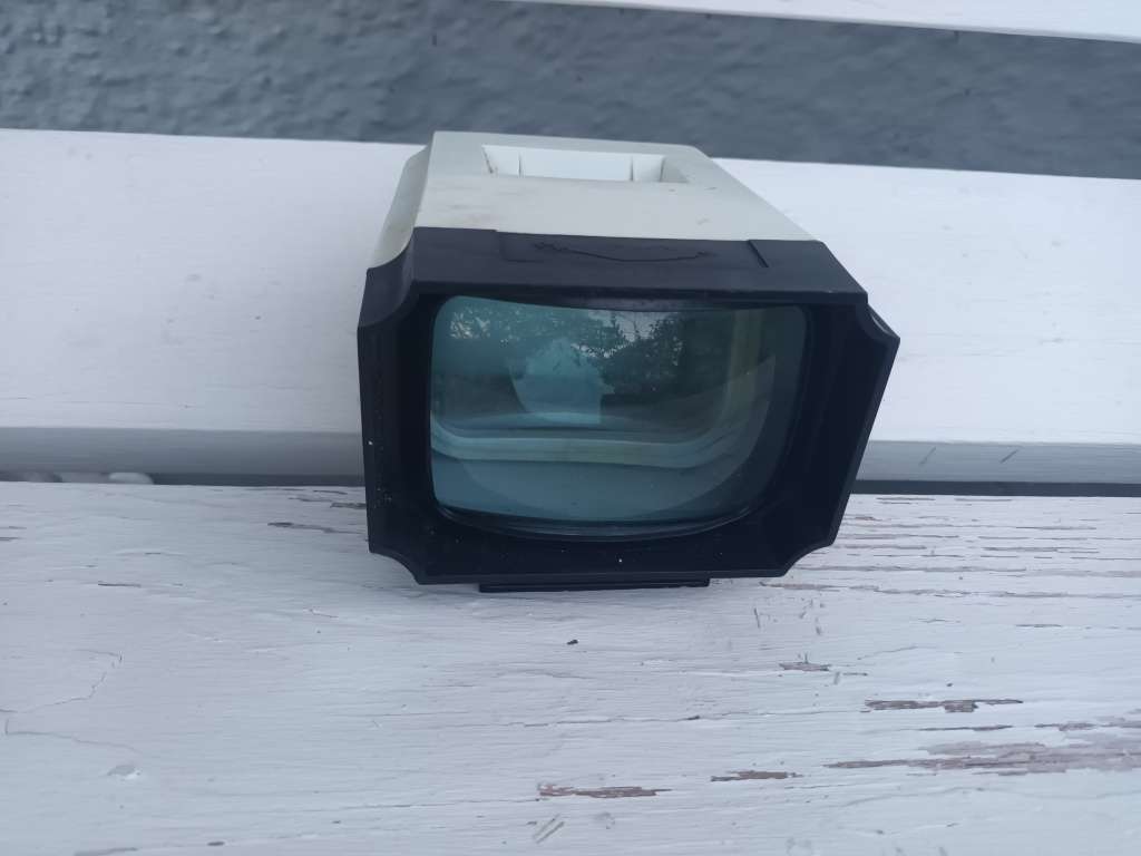 VINTAGE Halina Paramount Slide Viewer