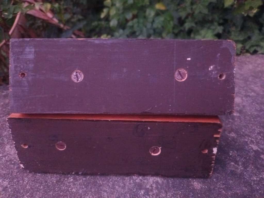 Curtain Rod Brackets × 2