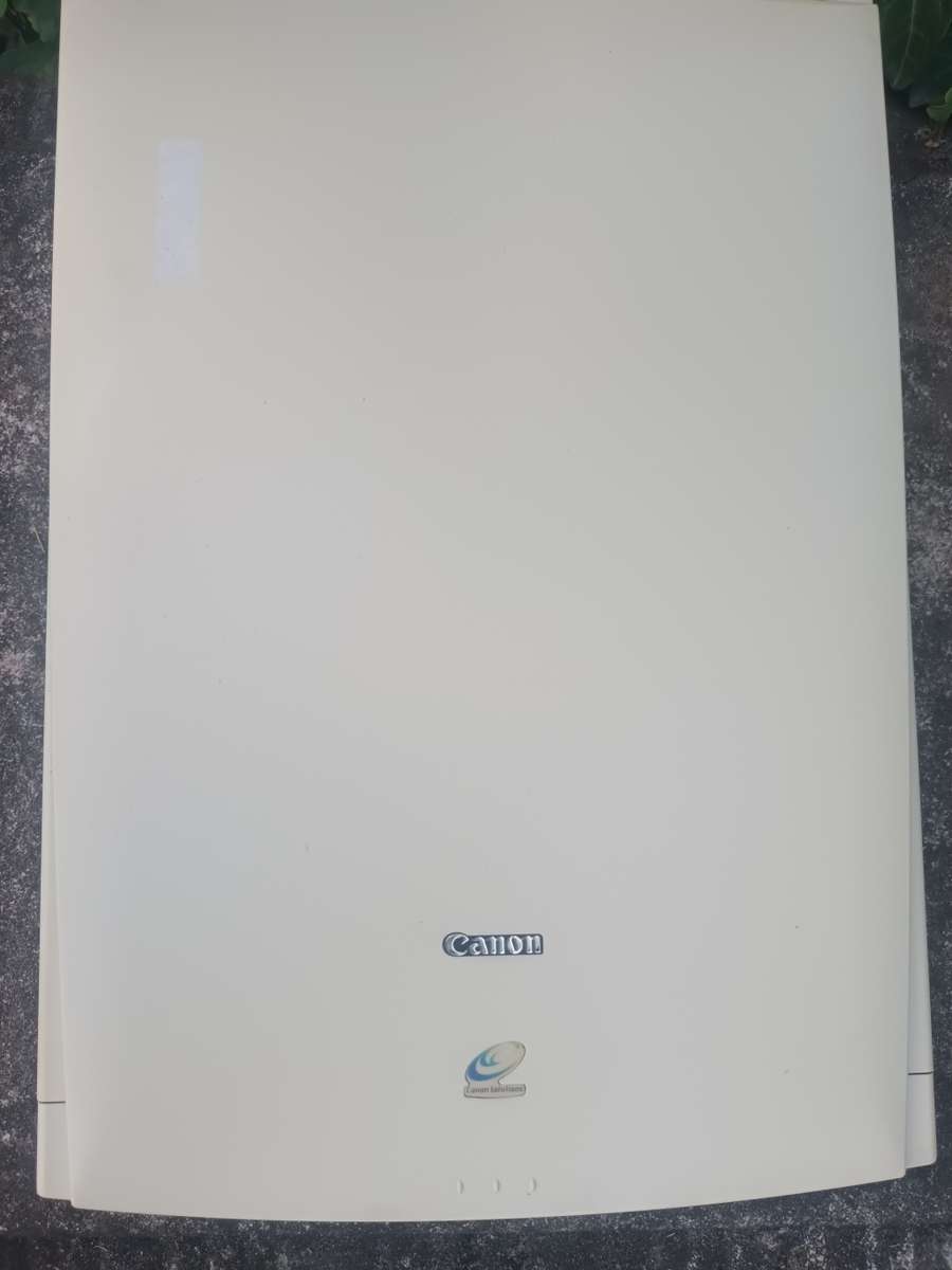 VINTAGE Canon Scanner CanoScan F915000 Retro Mainframe Collection