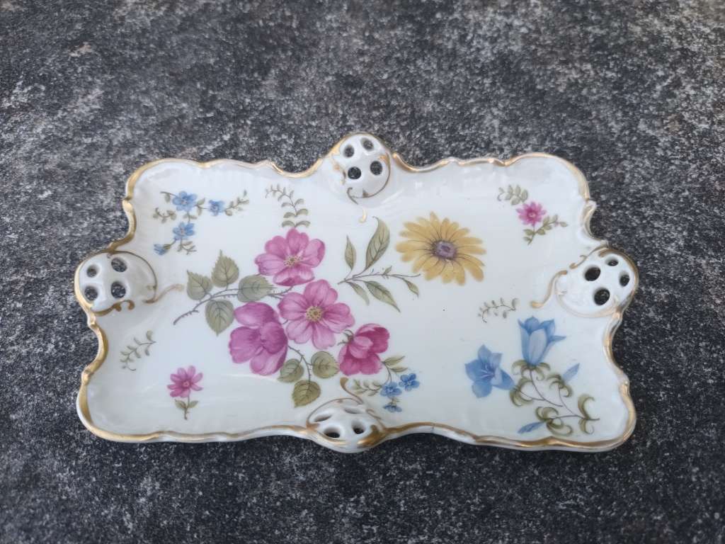 VINTAGE Rosenthal Moliere Germany Pierced Trinket Soap Dish Moss Rose Pattern Gold Trim