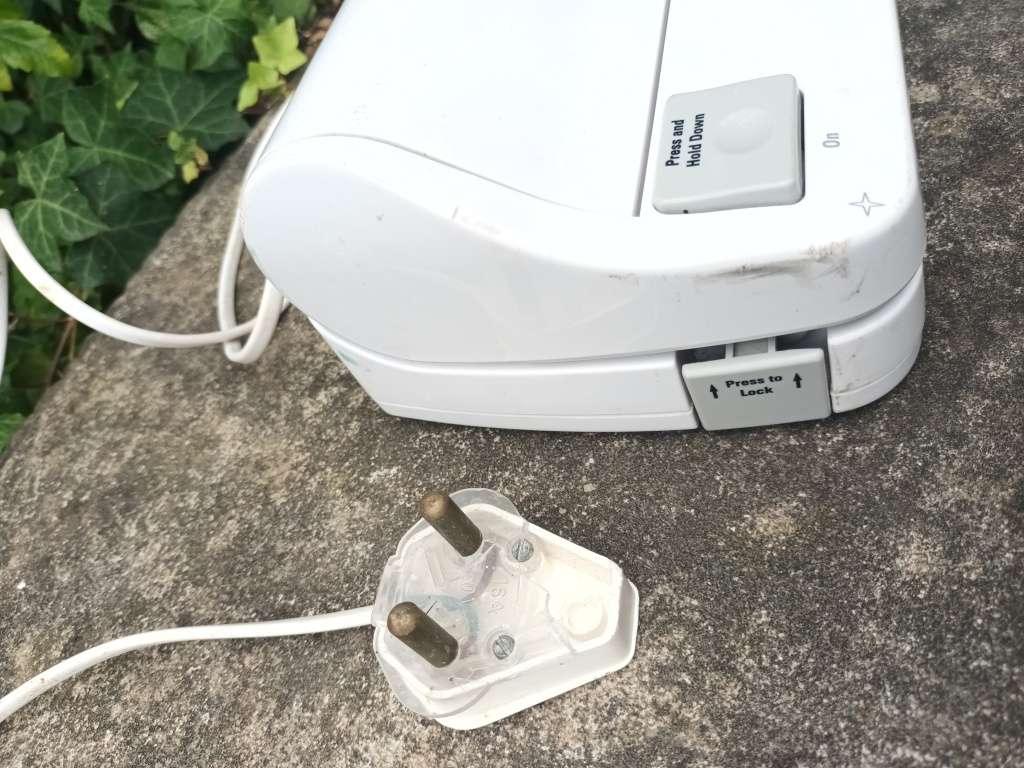 FOODSAVER COMPACT II - VAC 55O VACUUM SEALER